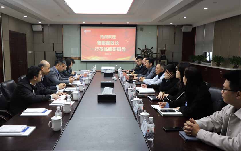 南寧市青秀區(qū)委副書記、政府區(qū)長曾鵬鑫一行走訪調(diào)研中信恒泰