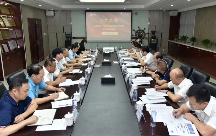 自治區(qū)住房城鄉(xiāng)建設(shè)廳黨組書記、廳長楊綠峰率隊(duì)到中信恒泰調(diào)研指導(dǎo)