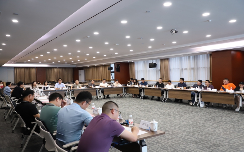 上海市廣西商會一行到訪中信恒泰交流研討